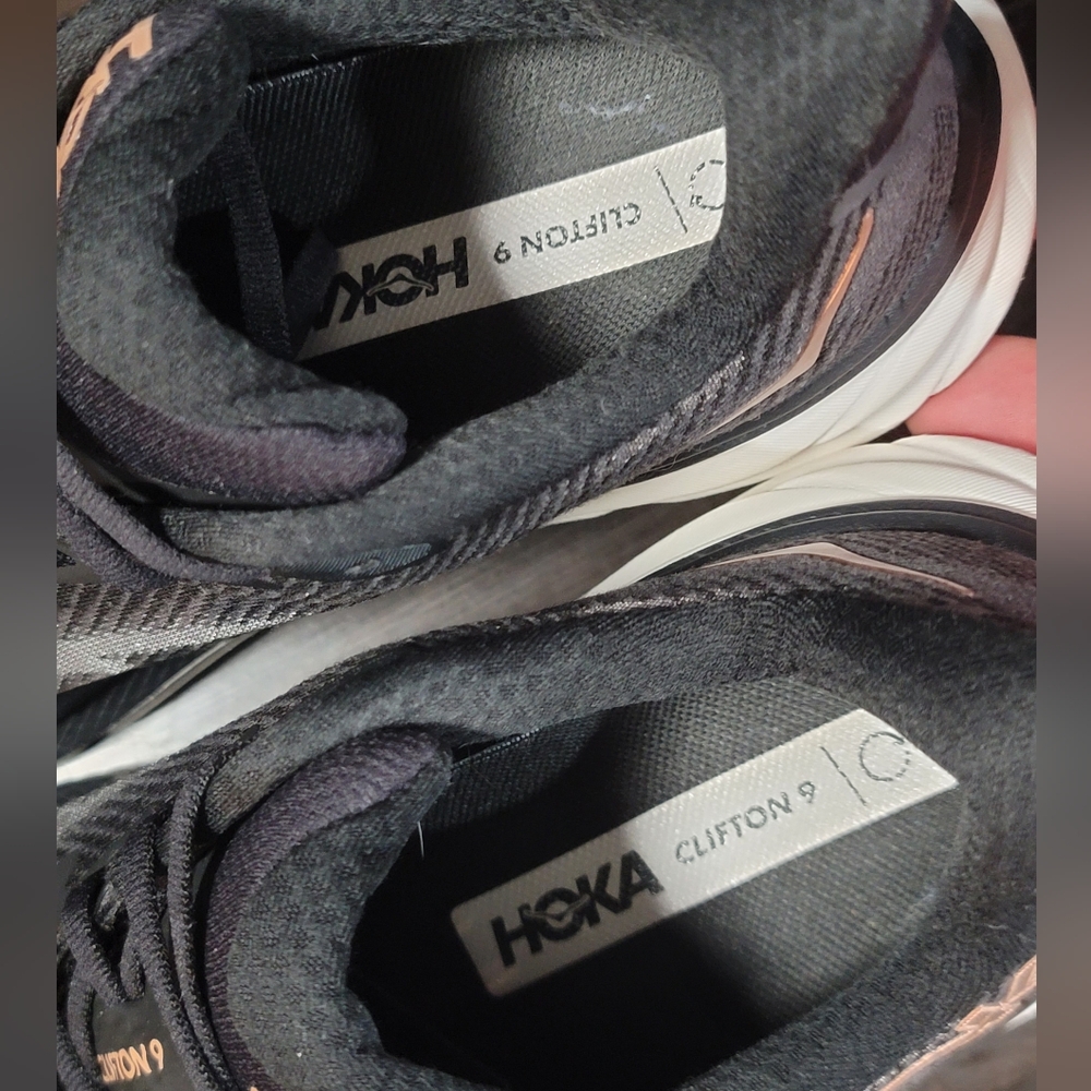 HOKA Clifton 9 "Black/Rose Gold" Wmns 7B  Fast Shipping - Picture 9 of 12